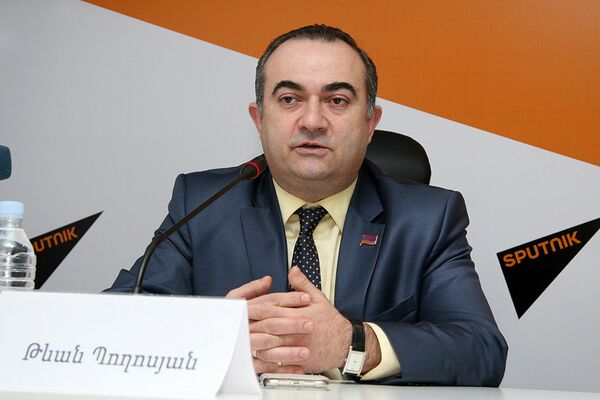 Теван Погосян Теван Погосян - Sputnik Армения