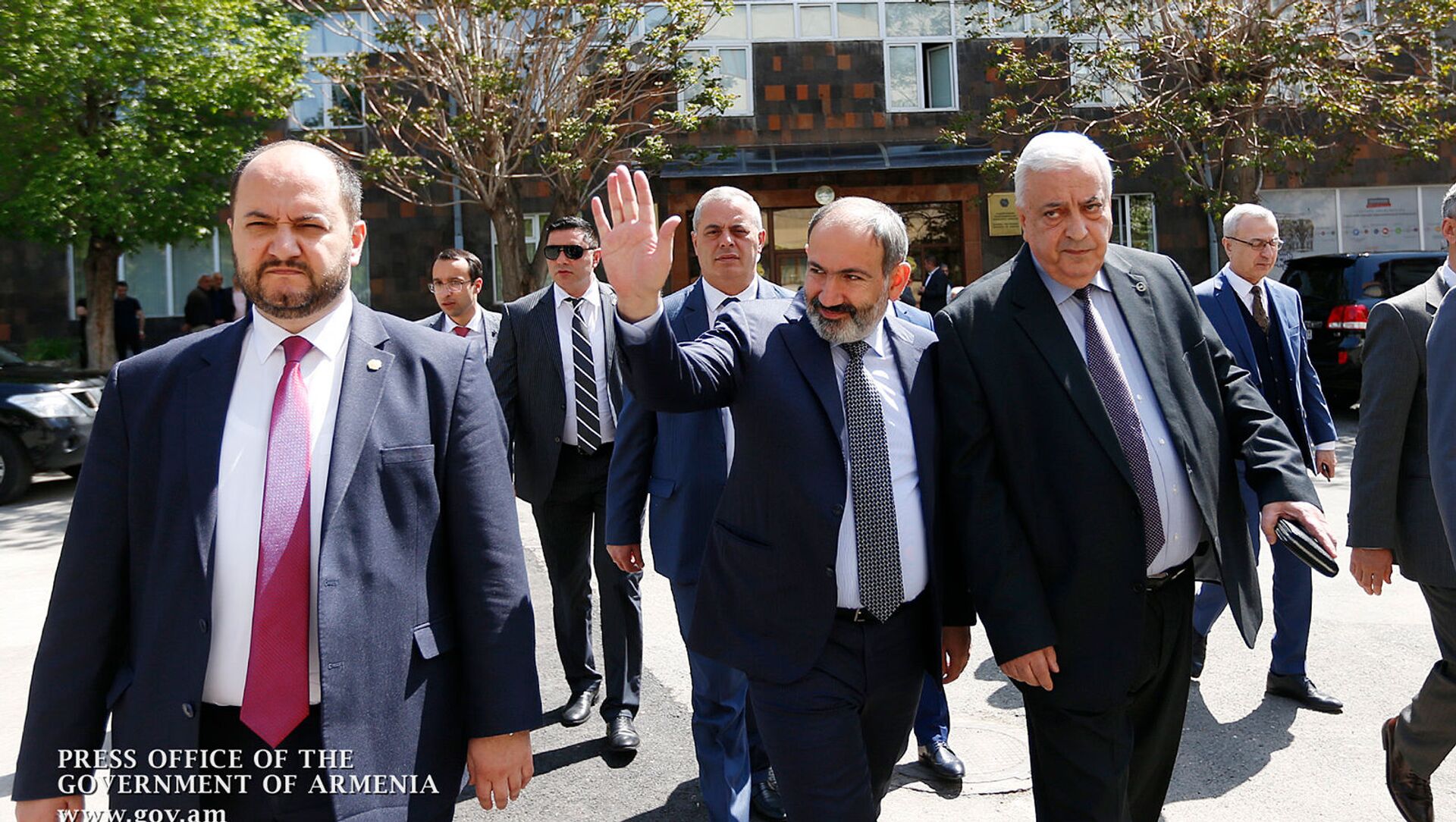 Премьер-министр Никол Пашинян посетил Национальный политехнический университет Армении (6 мая 2019). Еревaн - Sputnik Армения, 1920, 02.04.2021