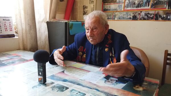 Знали, что смерть — наша, а мы принадлежим ей: о чем молчит 101-летний ветеран ВОВ Паносян Знали, что смерть — наша, а мы принадлежим ей: о чем молчит 101-летний ветеран ВОВ Паносян - Sputnik Армения
