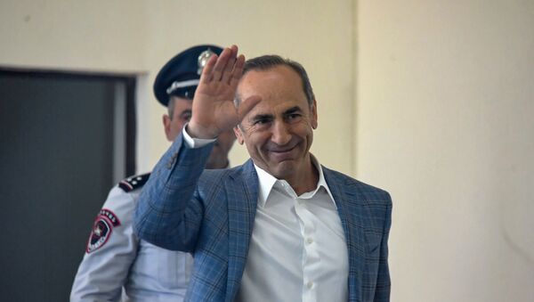 Роберт Кочарян перед началом судебного заседания по делу 1 марта (16 мая 2019). Еревaн - Sputnik Արմենիա