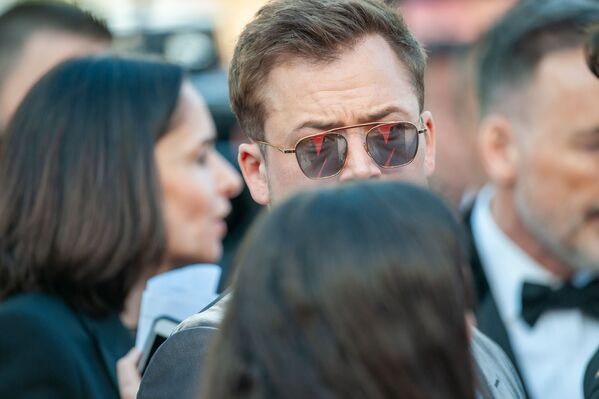 Актер Тэрон Эджертон на красной дорожке премьеры фильма Rocketman в рамках 72-го Каннского кинофестиваля (16 мая 2019). Канны Актер Тэрон Эджертон на красной дорожке премьеры фильма Rocketman в рамках 72-го Каннского кинофестиваля (16 мая 2019). Канны - Sputnik Армения