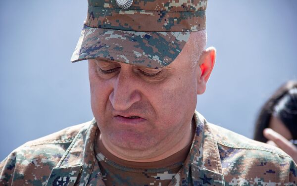 Начальник вещевой службы тылового управления ВС РА Ваан Папян - Sputnik Армения