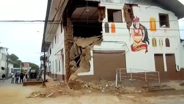Поврежденное после землетрясения здание (26 мая 2019). Юримагуас, Перу - Sputnik Արմենիա