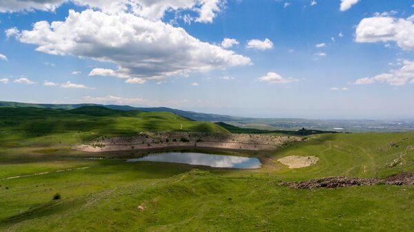 Ջրամբարներում միշտ չէ, որ ջուր կա՝ հակառակ պաշտոնյաների պնդման. ոռոգման սեզոնը սկսվել է Ջրամբարներում միշտ չէ, որ ջուր կա՝ հակառակ պաշտոնյաների պնդման. ոռոգման սեզոնը սկսվել է - Sputnik Արմենիա