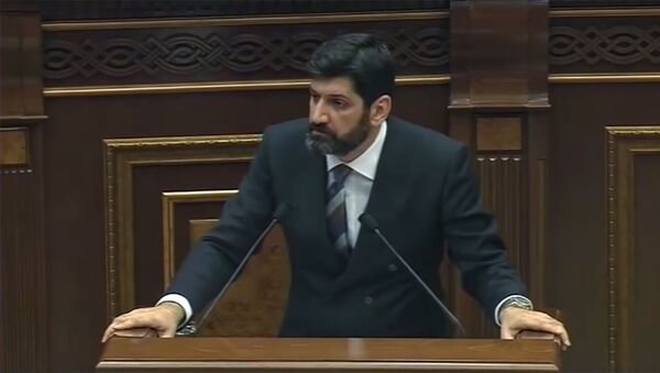 Речь адвоката Ваге Григоряна в Парламенте (23 октября 2018). Еревaн - Sputnik Արմենիա