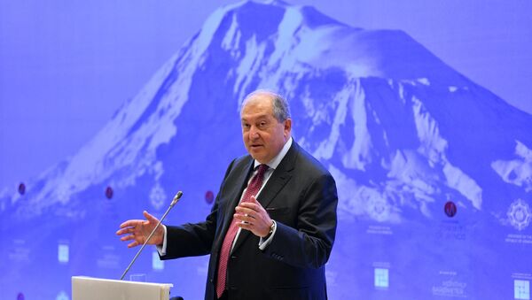 Выступление президента Армена Саркисяна на форуме Armenian Summit of Minds (8 июня 2019). Дилижан - Sputnik Армения