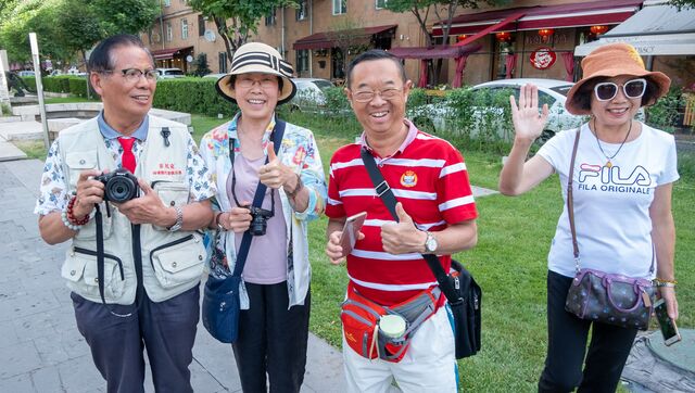 Туристы из Китая в Ереване - Sputnik Армения, 1920, 03.06.2021