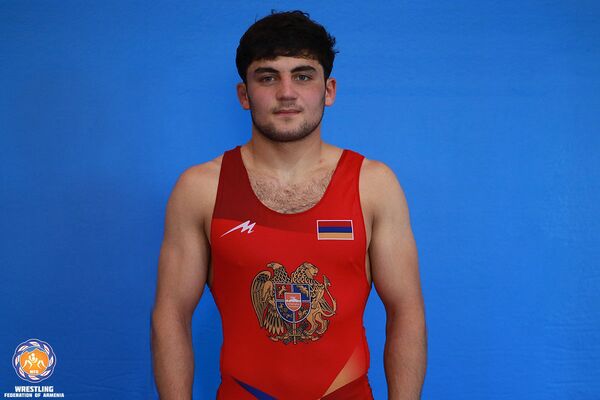 Армянские борцы вольного стиля завоевали медали на Чемпионате Европы среди молодежи Армянские борцы вольного стиля завоевали медали на Чемпионате Европы среди молодежи - Sputnik Армения