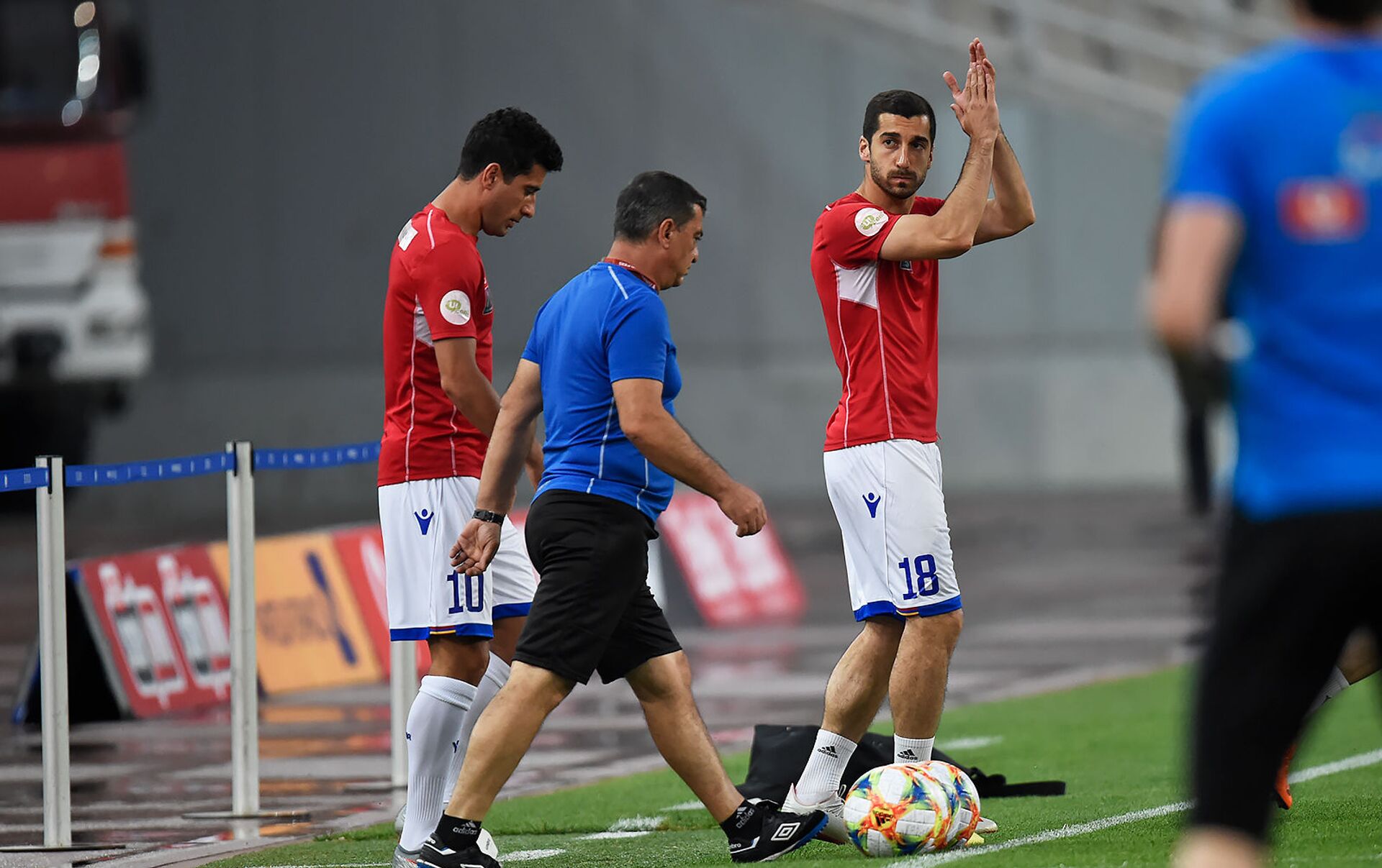 Sport armenia. Сборная по футболу Еревана Мехти. Спорт Армении сегодня.