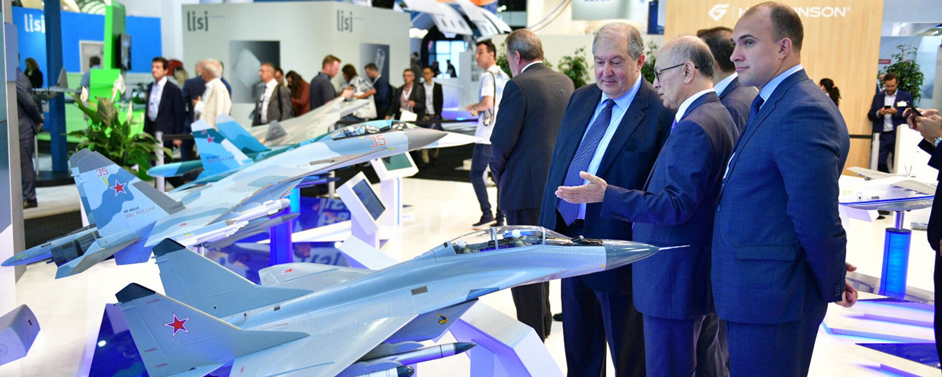 Президент Армен Саркисян на международном аэрокосмическом салоне Paris Air Show 2019 (19 июня 2019). Ле Бурже - Sputnik Армения, 1920, 19.06.2019