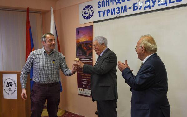 50-летие со дня основания Российской Междунанодной Академии Туризма (20 июня 2019). Еревaн 50-летие со дня основания Российской Междунанодной Академии Туризма (20 июня 2019). Еревaн - Sputnik Армения