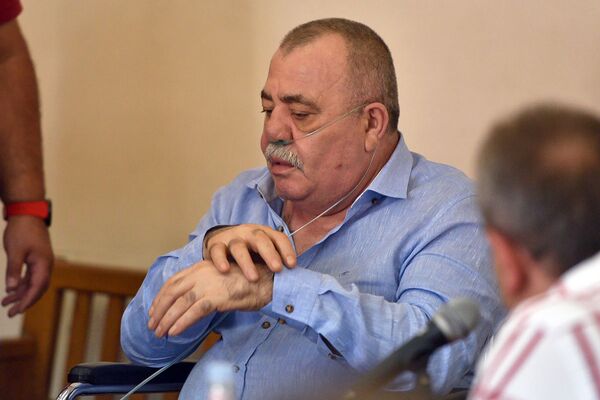 Каста прикосновенных: кого лишали депутатского иммунитета в Армении Каста прикосновенных: кого лишали депутатского иммунитета в Армении - Sputnik Армения
