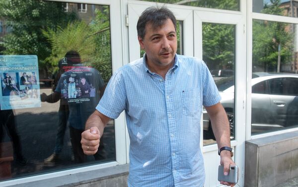 Художественный руководитель русского драмтеатра имени Станиславского Карен Нерсисян Художественный руководитель русского драмтеатра имени Станиславского Карен Нерсисян - Sputnik Армения