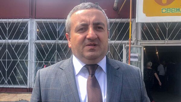 Руководитель Государственной службы по безопасности пищевых продуктов Георгий Аветисян провел санитарные проверки в Гюмри (9 июля 2019). Гюмри - Sputnik Армения