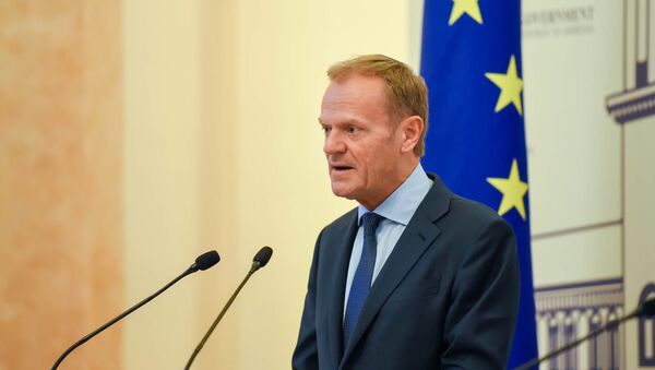 Председатель Европейского совета Дональд Туск на совместном брифинге с премьер-министром Армении Никoлом Пaшиняном (10 июля 2019). Еревaн - Sputnik Արմենիա