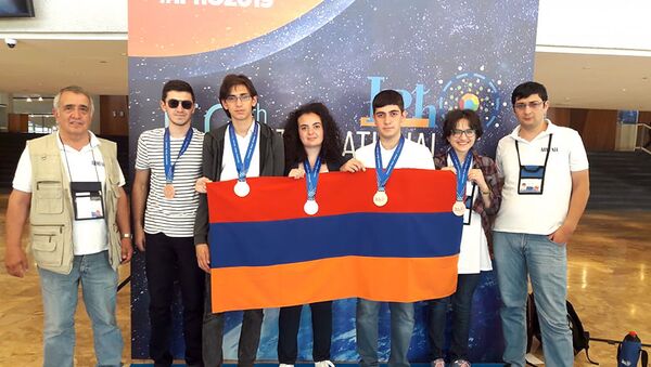 Участники международной олимпиады по физике из Армении - Sputnik Армения