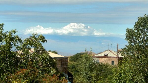 Вид Арарата с села Хачик - Sputnik Армения
