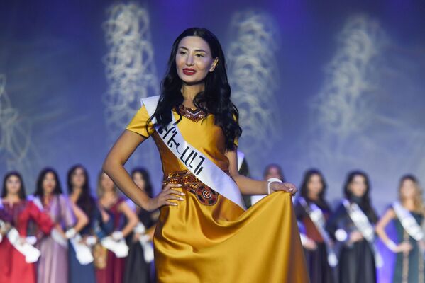 Участница конкурса красоты Мисс мира - Армения 2019 Марина Даниелян (Ереван) Участница конкурса красоты Мисс мира - Армения 2019 Марина Даниелян (Ереван) - Sputnik Армения