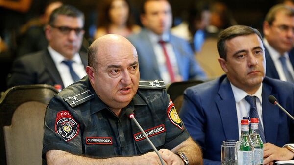 Замначальника полиции Вардан Мовсисян на заседании правительства Армении (18 июля 2019). Еревaн - Sputnik Армения