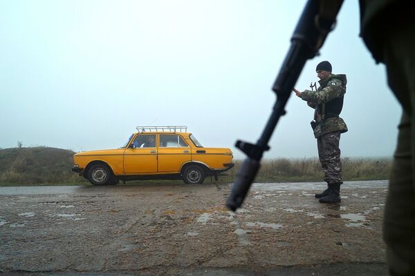 Беспредел батальона Азов: как в секретной тюрьме СБУ истязали пленных Беспредел батальона Азов: как в секретной тюрьме СБУ истязали пленных - Sputnik Армения