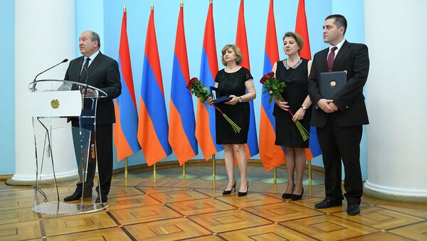 В резиденции президента почтили память Армана Киракосяна (23 июля 2019). Еревaн - Sputnik Արմենիա