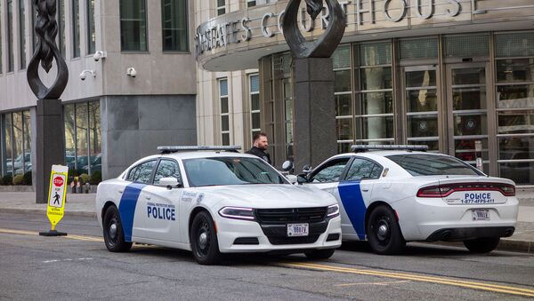 Полицейские перед зданием федерального суда, Бруклин, Нью-Йорк - Sputnik Արմենիա