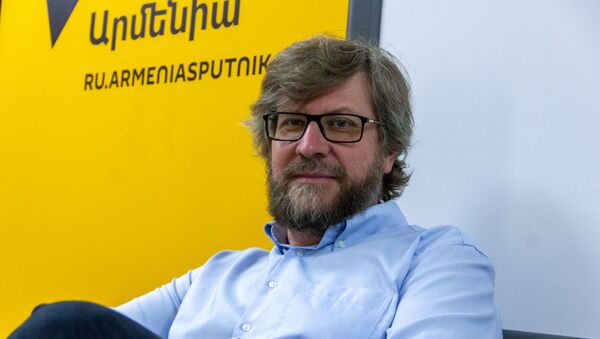 Политолог, главный редактор журнала Россия в глобальной политике Федор Лукьянов - Sputnik Армения