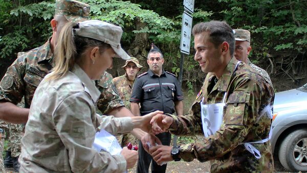 Участники первого этапа Профессионал по военно-спортивному ориентированию международного конкурса Воин Мира (4 августа 2019). Дилижан - Sputnik Армения