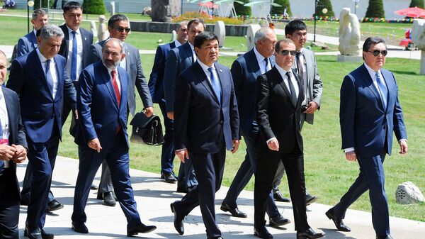 Премьер-министры стран ЕАЭС перед началом заседания Евразийского межправительственного совета (9 августа 2019). Чолпон-Ата - Sputnik Արմենիա