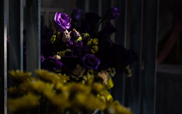 Букет цветов в цветочном магазине Мариам Мартиросян - Sputnik Армения