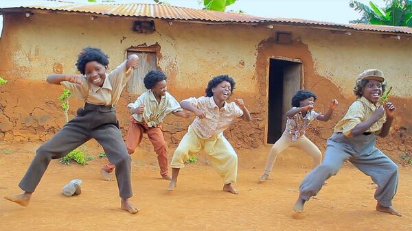 Воспитанники танцевальной группы Masaka Kids Africana - Sputnik Արմենիա
