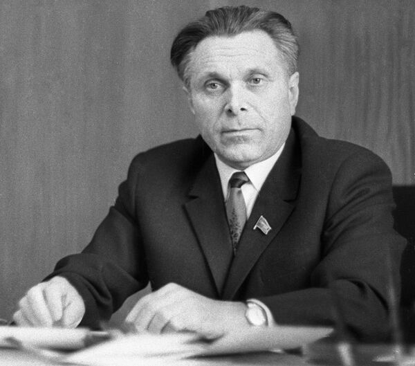 Как из-за картины Сарьяна друга Брежнева уволили, или Горькая полынь кисти мастера Как из-за картины Сарьяна друга Брежнева уволили, или Горькая полынь кисти мастера - Sputnik Армения