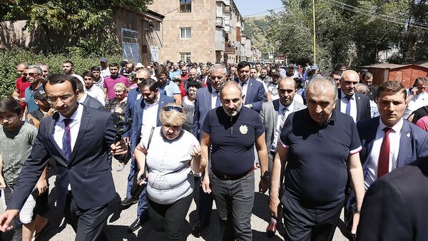 Премьер-министр Армении Никол Пашинян в Джермуке (23.08.2019) - Sputnik Армения
