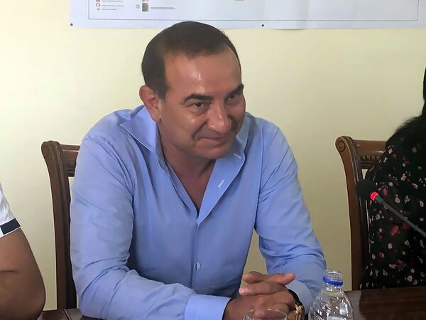 Предприниматель-армянин строит в Новочеркасске храм, а в Цахкадзоре - гостиницу Предприниматель-армянин строит в Новочеркасске храм, а в Цахкадзоре - гостиницу - Sputnik Армения