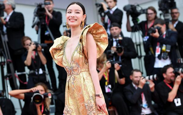 Китайская актриса Ни Ни на красной дорожке церемонии открытия 76-го Венецианского международного кинофестиваля - Sputnik Армения