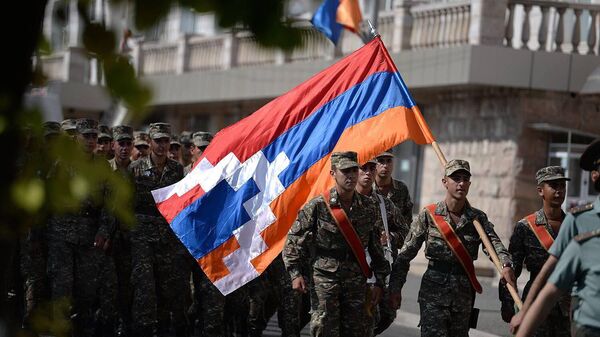 Военнослужащие Карабаха на праздничных мероприятиях Дня независимости (2 сентября 2019). Степанакерт - Sputnik Армения