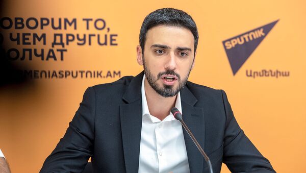 Арам Вардеванян на пресс-конференции в мультимедийном пресс-центре Sputnik Армения (7 сентября 2019). Еревaн - Sputnik Արմենիա