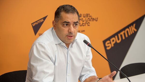 Пресс-конференция бывшего почетного консула Армении в Андорре Ара Багдасаряна (16 сентября 2019). Еревaн - Sputnik Армения