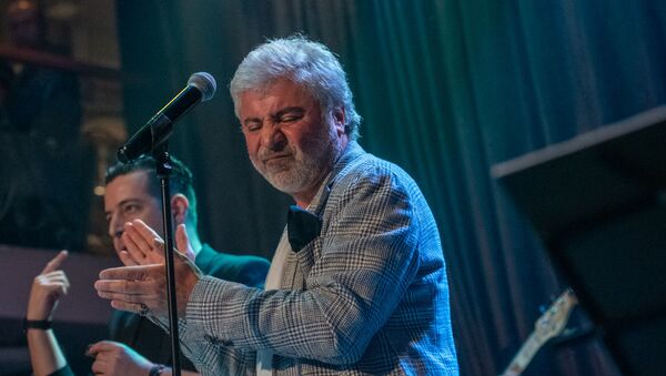 Концерт Сосо Павлиашвили и NavereY Orchestra в клубе Mezzo (18 сентября 2019). Еревaн - Sputnik Արմենիա