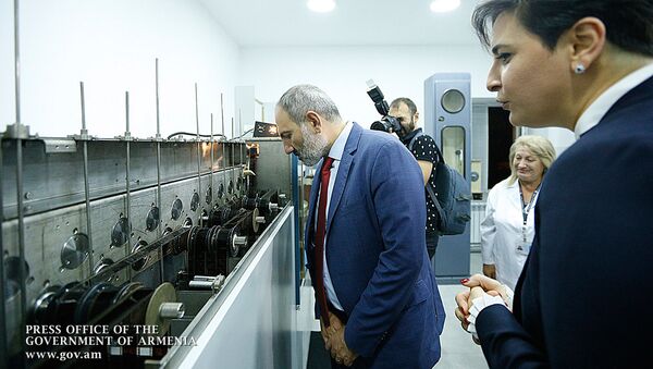 Премьер-министр Никол Пашинян посетил Общественное телевидение Армении (19 сентября 2019). Еревaн - Sputnik Արմենիա