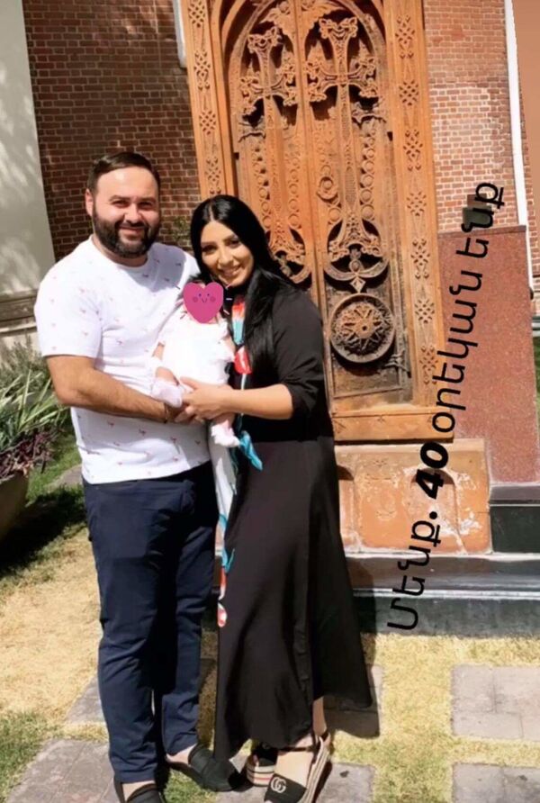 «Մենք արդեն 40 օրական ենք». Մերի Մակարյանը հրապարակել է դստեր առաջին լուսանկարը «Մենք արդեն 40 օրական ենք». Մերի Մակարյանը հրապարակել է դստեր առաջին լուսանկարը - Sputnik Արմենիա