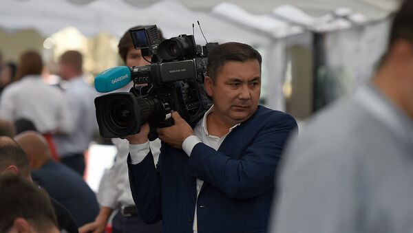 Журналисты в пресс-центре во время заседания Высшего Евразийского Экономического Совета (1 октября 2019). Еревaн - Sputnik Армения