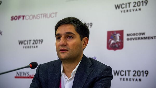 Александр Есаян на пресс-конференции во время открытия WCIT 2019 (7 октября 2019). Ереван - Sputnik Արմենիա