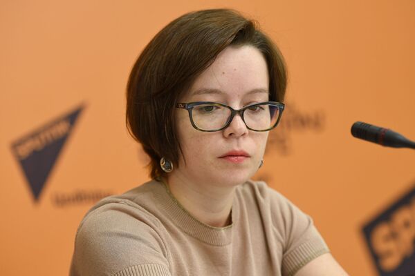 Быть счастливым и богатым։ армянским школьникам расскажут и покажут возможности VR/AR Быть счастливым и богатым։ армянским школьникам расскажут и покажут возможности VR/AR - Sputnik Армения