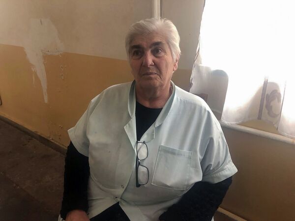 Գյումրու ծերերի տուն-ինտերնատում հացադուլը դադարեցվել է, բայց մարդիկ դեռ վրդովված են Գյումրու ծերերի տուն-ինտերնատում հացադուլը դադարեցվել է, բայց մարդիկ դեռ վրդովված են - Sputnik Արմենիա