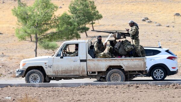 Поддерживаемые Турцией сирийские повстанцы в турецком пограничном городе Джейланпинар (21 октября 2019). Шанлыурфа - Sputnik Армения