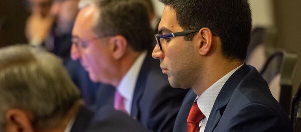 Министр юстиции Рустам Бадасян на заседании правительства Армении (24 октября 2019). Еревaн - Sputnik Արմենիա