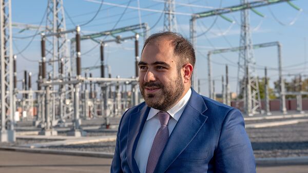 Замминистра территориального управления и инфраструктур Акоп Варданян на открытии отремонтированной высоковольтной подстанции Ахтанак (24 октября 2019). Еревaн - Sputnik Армения