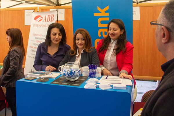 Ավելի քան 300 աշխատատեղ` ուսանողների համար. կայացավ աշխատանքի տոնավաճառը Ավելի քան 300 աշխատատեղ` ուսանողների համար. կայացավ աշխատանքի տոնավաճառը - Sputnik Արմենիա