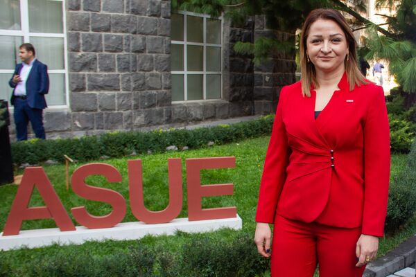 Ավելի քան 300 աշխատատեղ` ուսանողների համար. կայացավ աշխատանքի տոնավաճառը Ավելի քան 300 աշխատատեղ` ուսանողների համար. կայացավ աշխատանքի տոնավաճառը - Sputnik Արմենիա